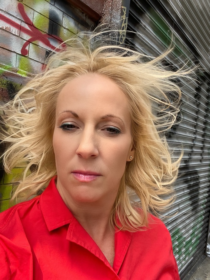Paula, street selfie